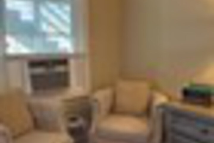 Room 122 of 297
