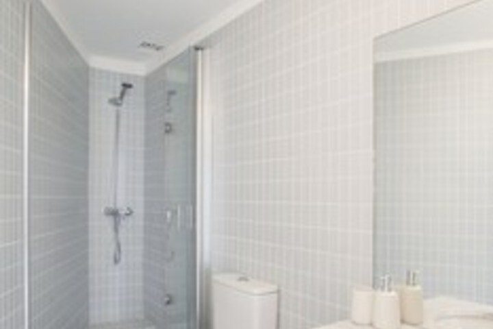 Room 4 of 30