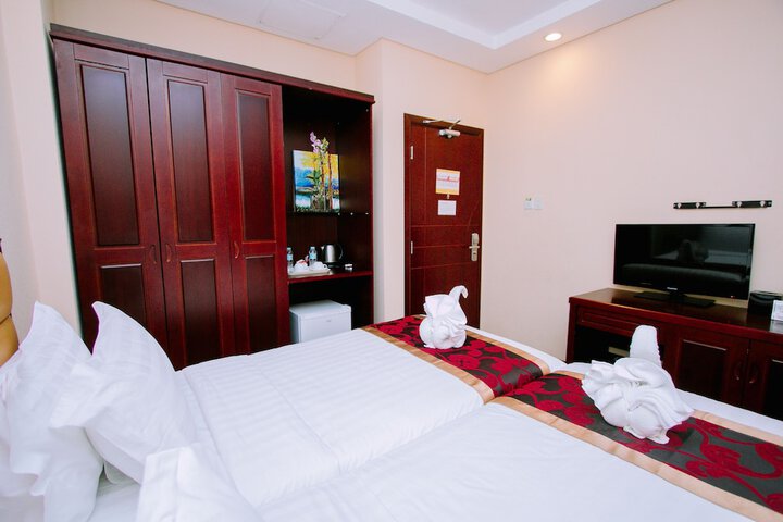 Room 16 of 49