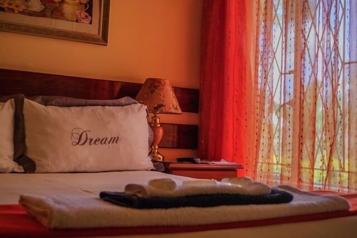 Room 3 of 25