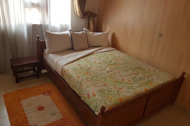 Room 7 of 20
