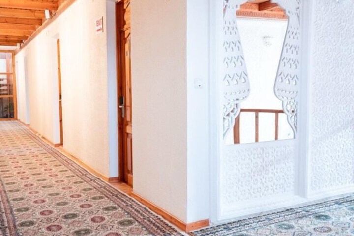 Ballroom/Hall 99 of 132