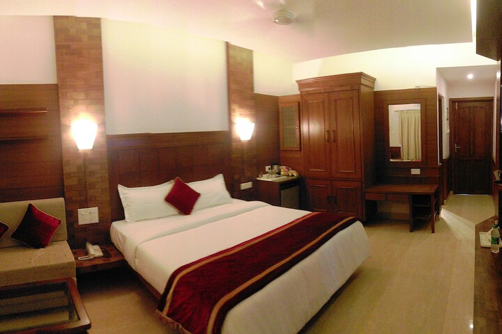 Room 5 of 25