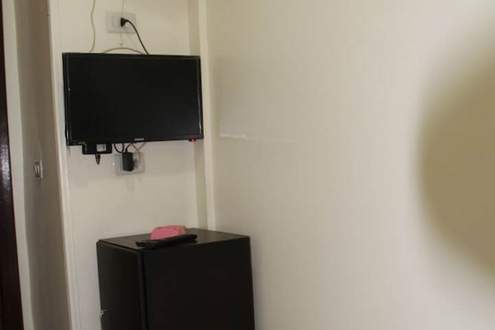 Room 43 of 80