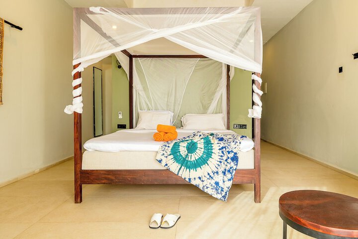 Room 10 of 82