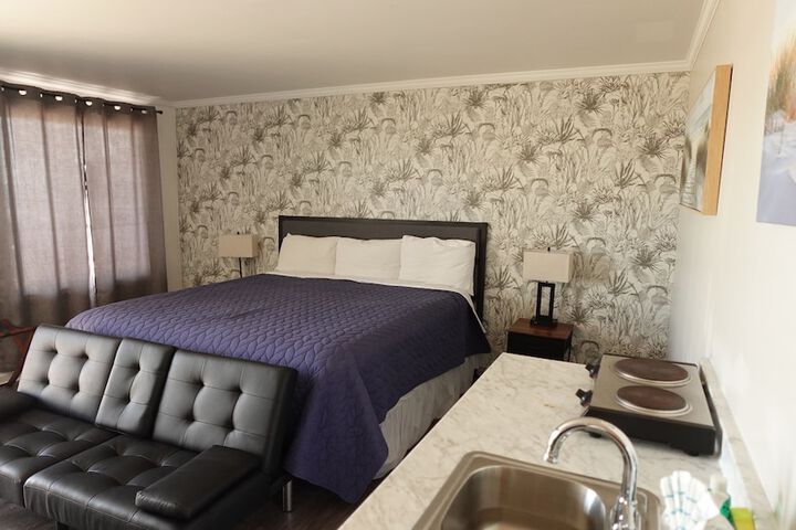 Room 60 of 282