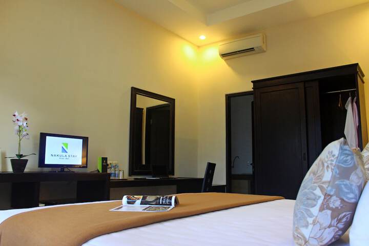 Room 5 of 15