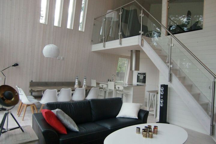 Room 10 of 39