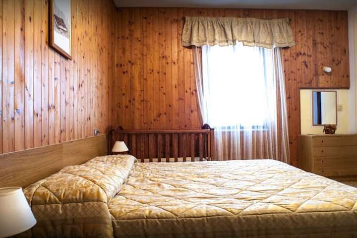 Room 5 of 54