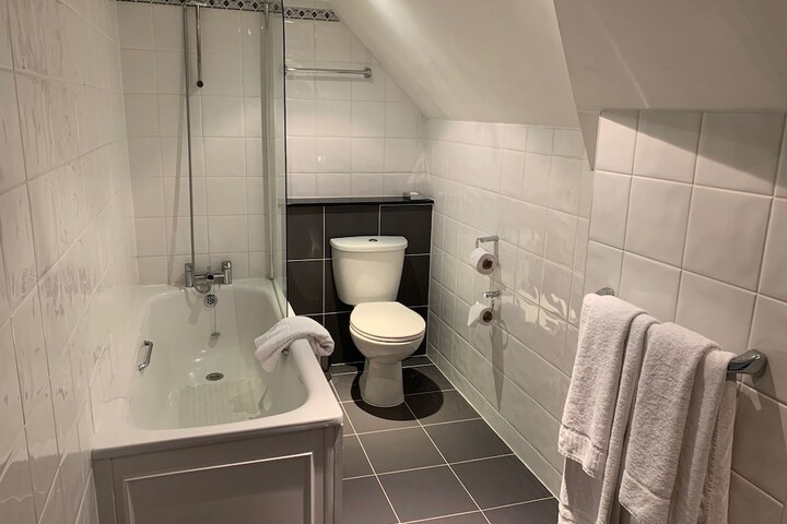 Clean Restrooms