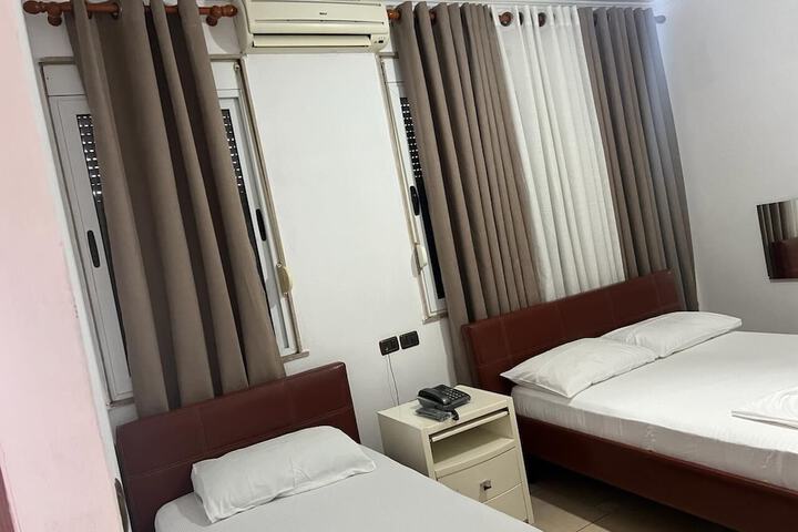 Room 5 of 21