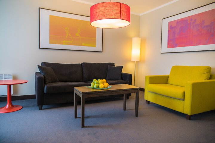 Room 43 of 137
