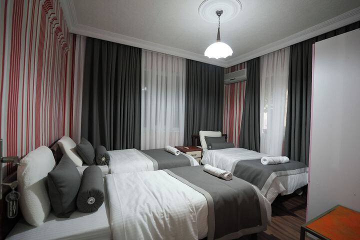 Room 15 of 62