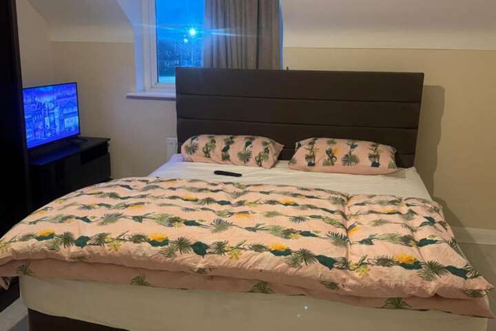Komegloba Mega room