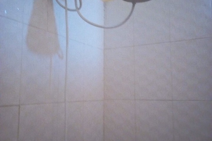 Room 6 of 14
