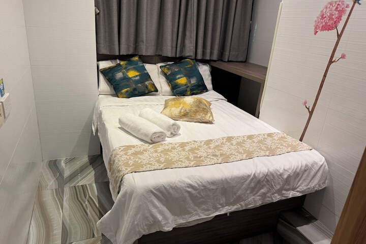 Room 132 of 195