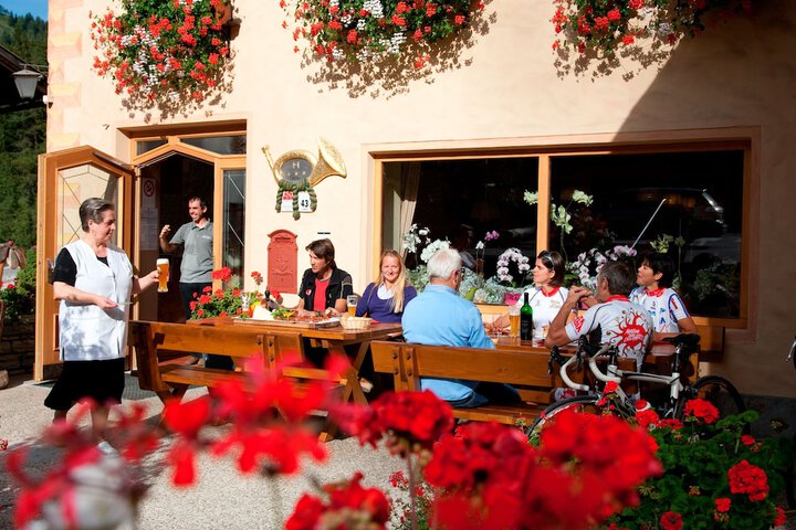 Dining Photos