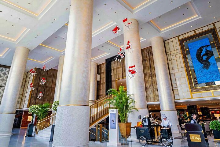 Guest Lobby