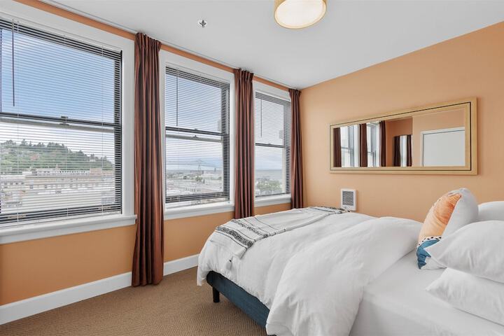 Room 41 of 172