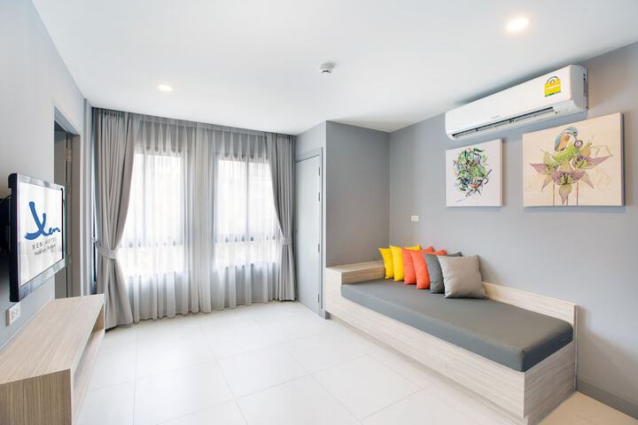 Room 35 of 65