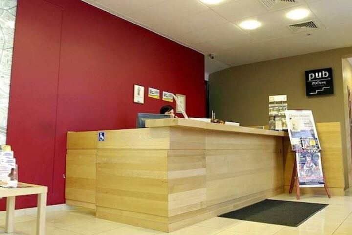 Guest Lobby