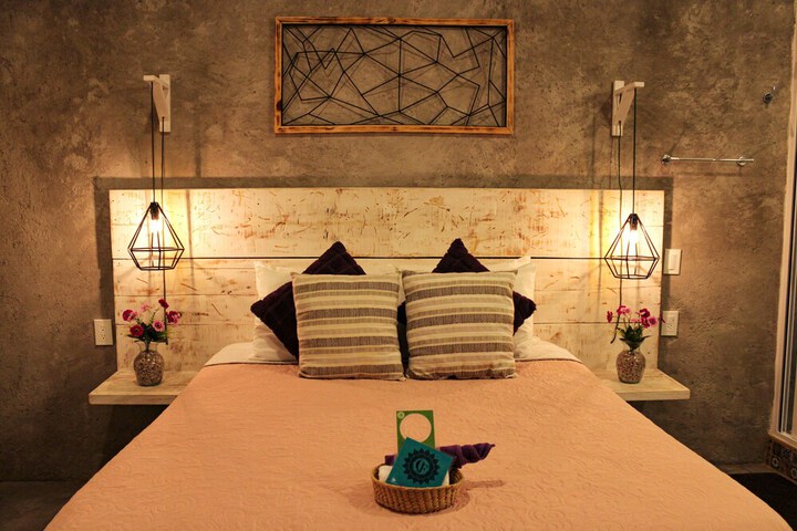 Room 28 of 50