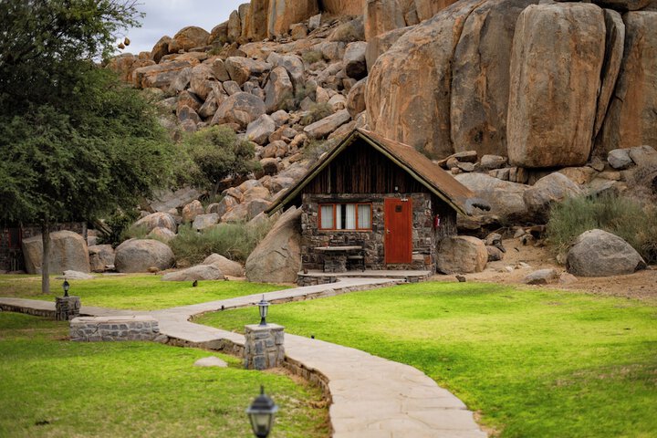 Hotel Entry