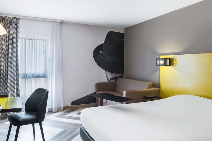 Room 11 of 46