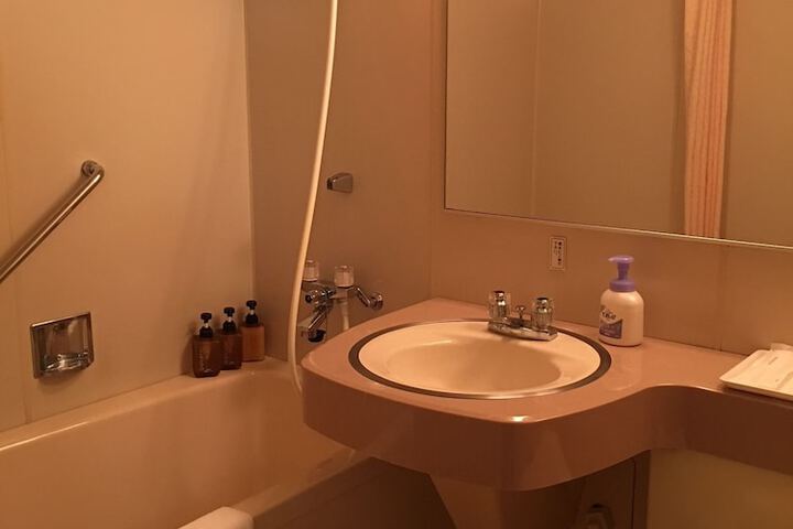 Room 18 of 45