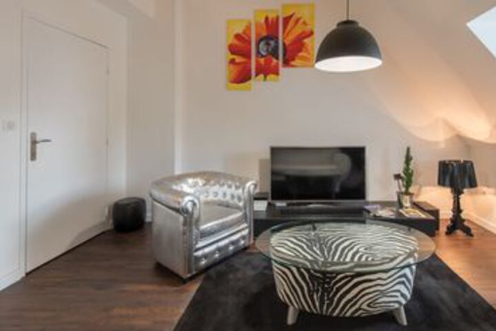 Room 25 of 28