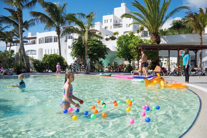 Pool Hotel