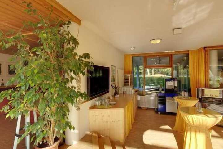 Dining Photos