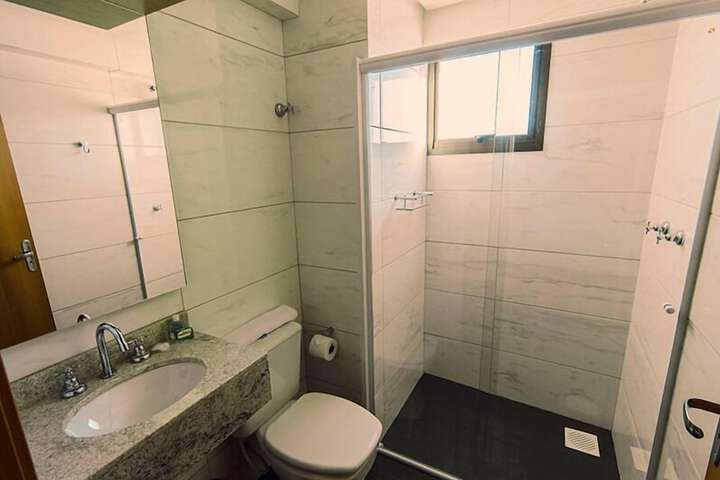 Room 7 of 11