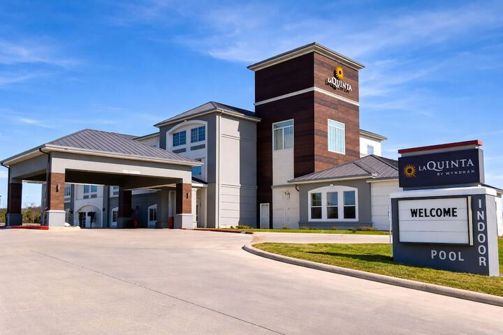Hotel Entry