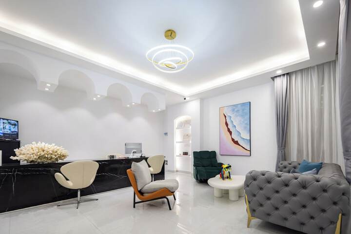 Hotel 89 of 107