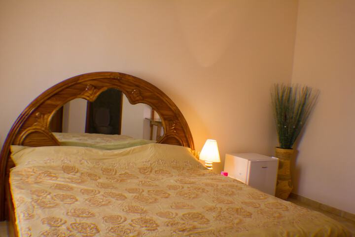 Room 12 of 66