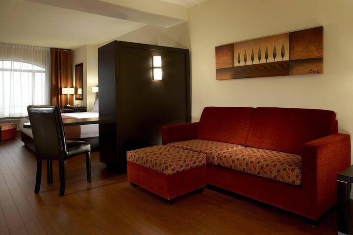 Standard | King Bed (11 of 12)