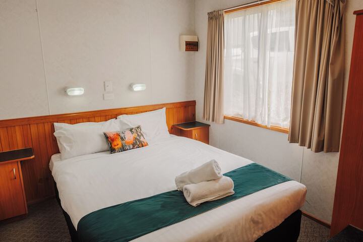 Room 28 of 150