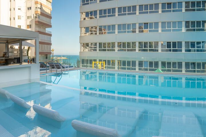 Pool Hotel