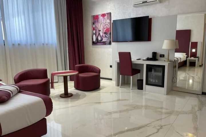 Room 38 of 69