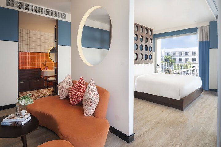 Room 4 of 35