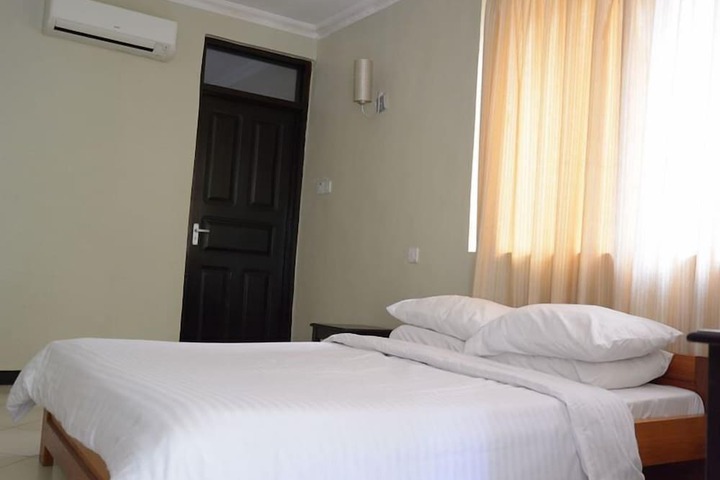 Room 7 of 7