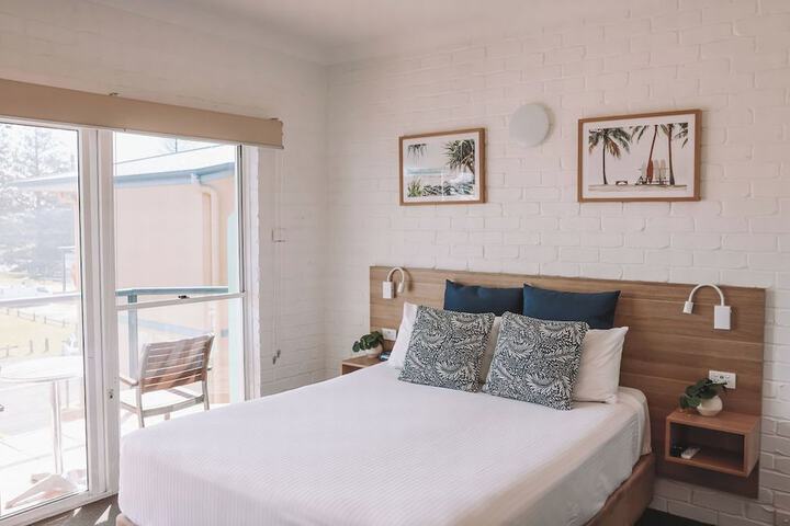 Room 18 of 35