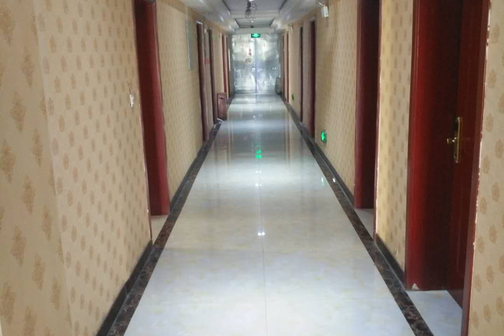 Hotel Interior 11 of 33