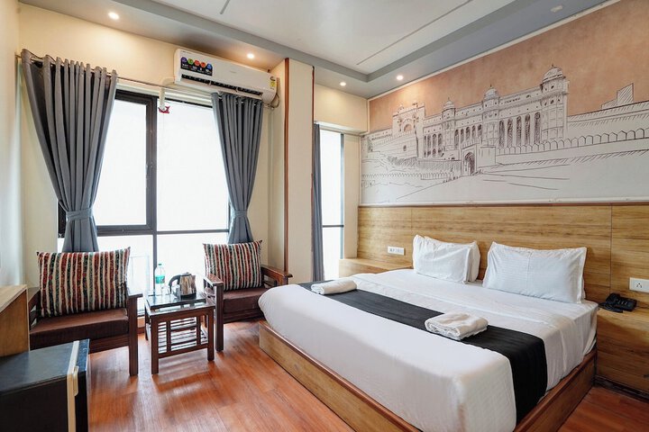 Room 33 of 37