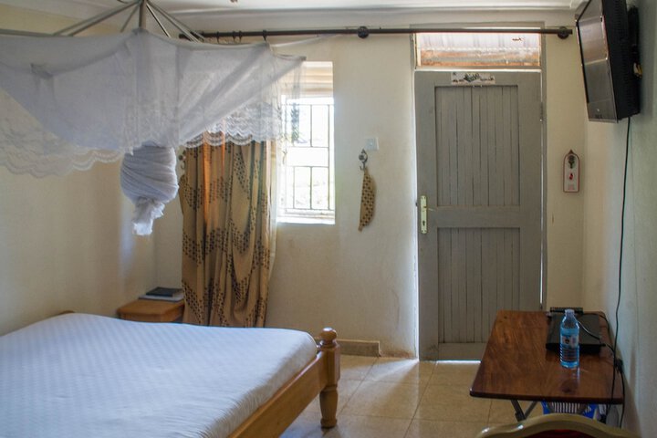 Room 13 of 55