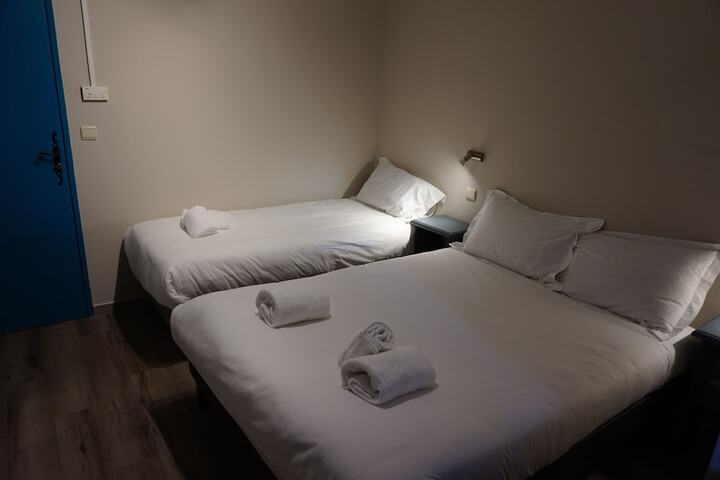 Room 11 of 43