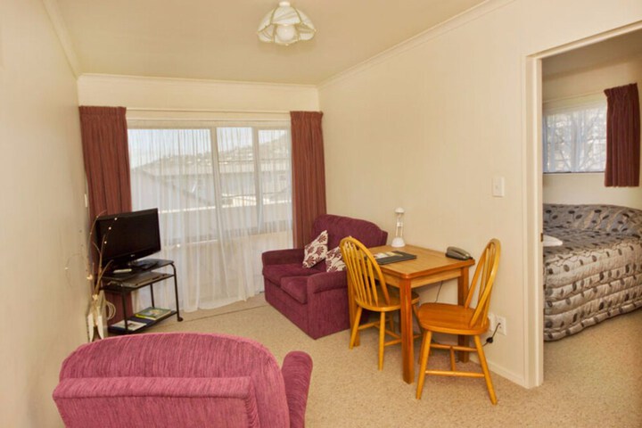 Room 21 of 48