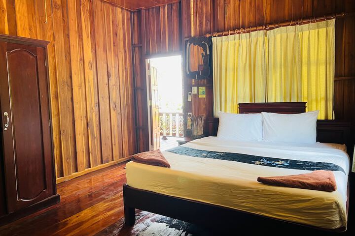 Room 27 of 65