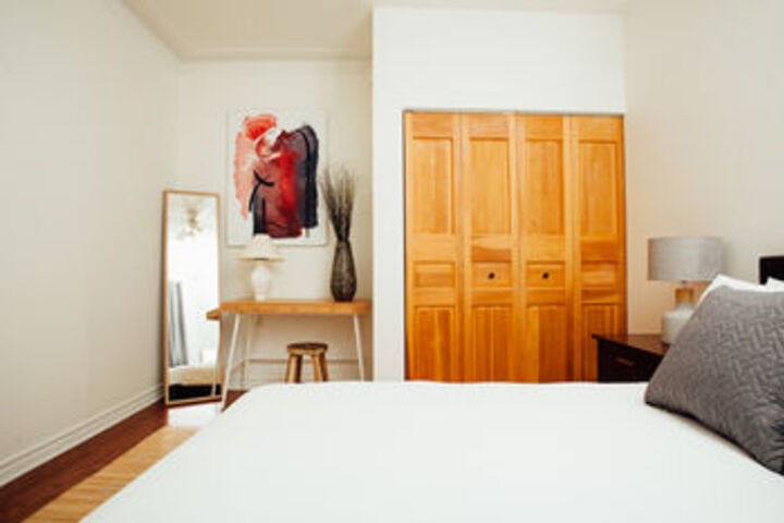 Room 11 of 19
